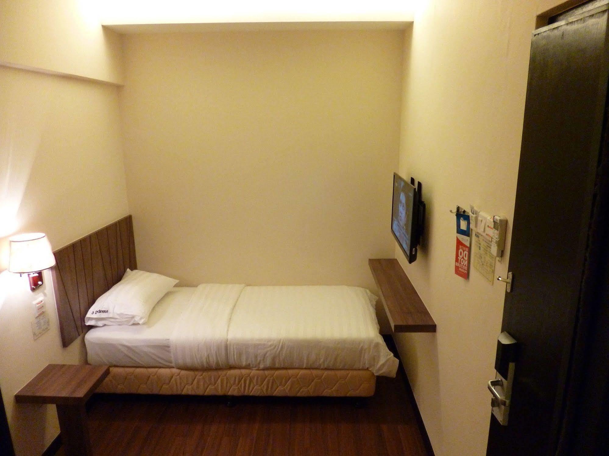 9 Square Hotel - Bangi Buitenkant foto
